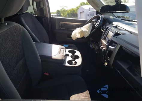 2014 Ram 1500 Big Horn z USA, uszkodzony, nr VIN 1C6RR7GGXES444675